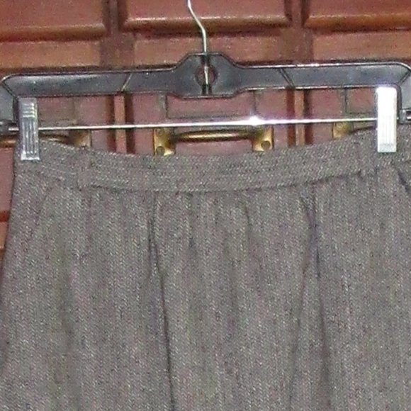 Size 9 Lined Gray Pencil Skirt - Picture 4 of 4